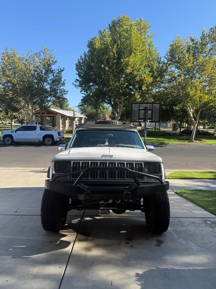1988 Jeep Cherokee · XJ in Clovis, CA (photo 6) — photo 6