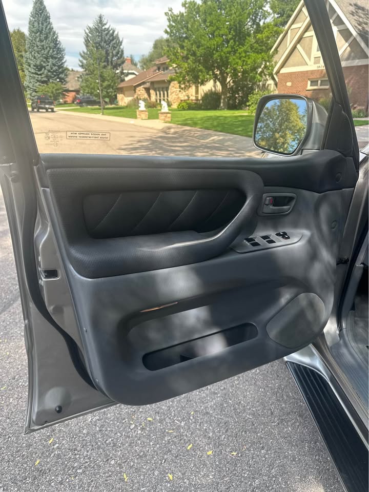2001 Toyota Landcruiser · Sport Utility 4D in Fort Collins, CO (photo 6) — photo 6