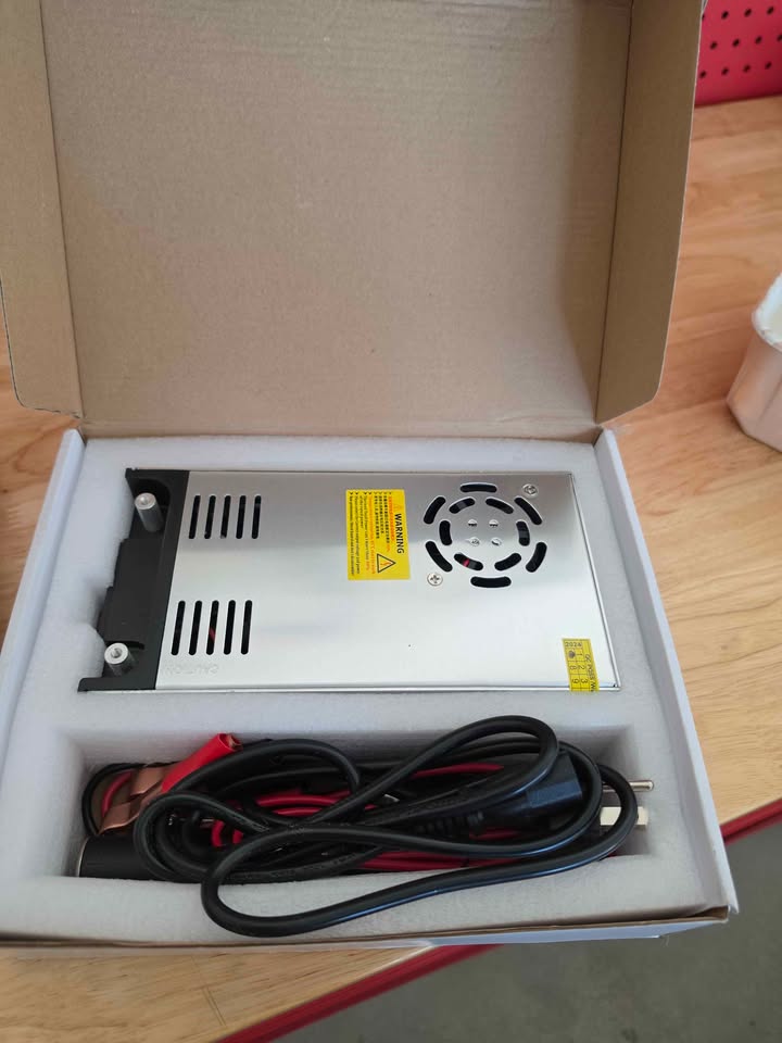 Brand new VIAIR 300P - 30033 Tire Inflator Portable Offroad Air Compressor (photo 2) — photo 2