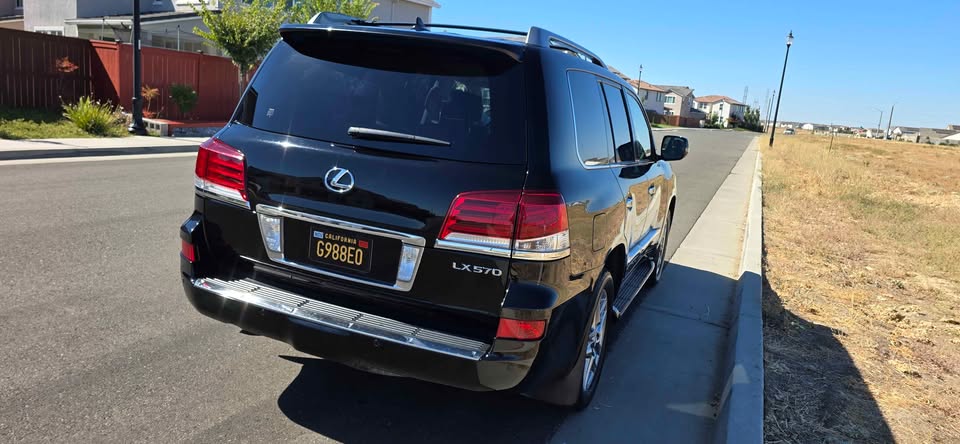 2015 Lexus LX570 in Roseville, CA (photo 3) — photo 3