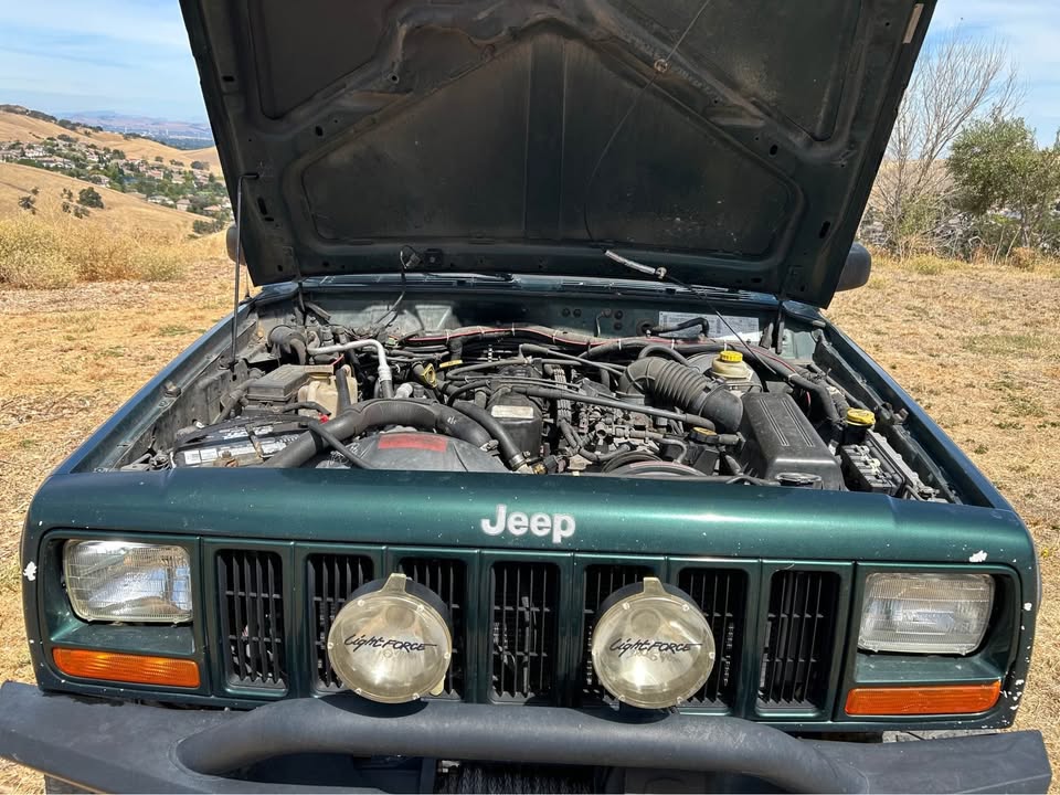 2001 Jeep xj cherokee in Concord, CA (photo 6) — photo 6