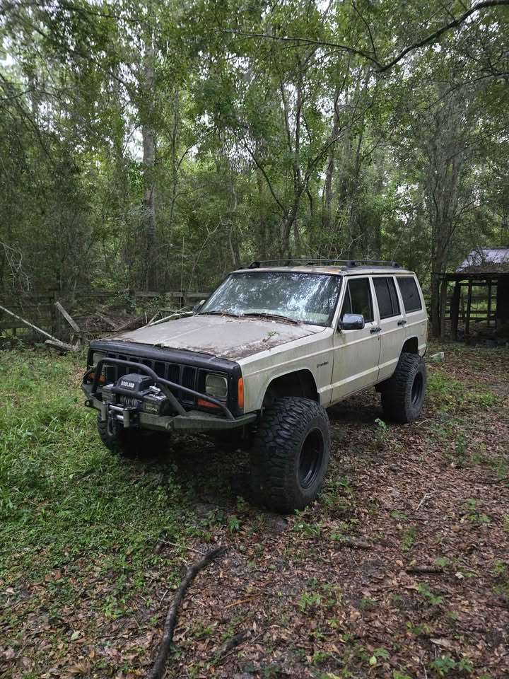 1996 Jeep Cherokee · Sport 4D in Keystone Heights, FL (photo 1) — photo 1