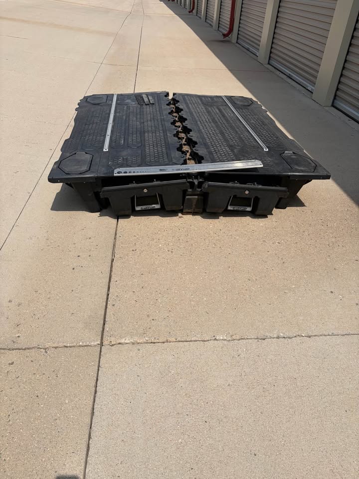 Decked truck bed pull out drawer system in Aurora, CO (photo 2) — photo 2