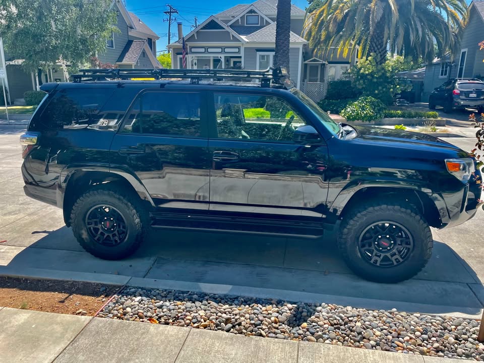 2016 Toyota 4Runner (photo 3) — photo 3