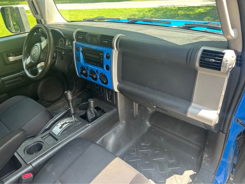 2008 Toyota FJ Cruiser · Sport Utility 2D in Newark, DE (photo 12) — photo 12