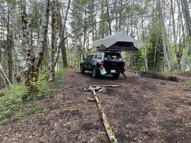 Yakima Skyrise HD rooftop tent — photo 3