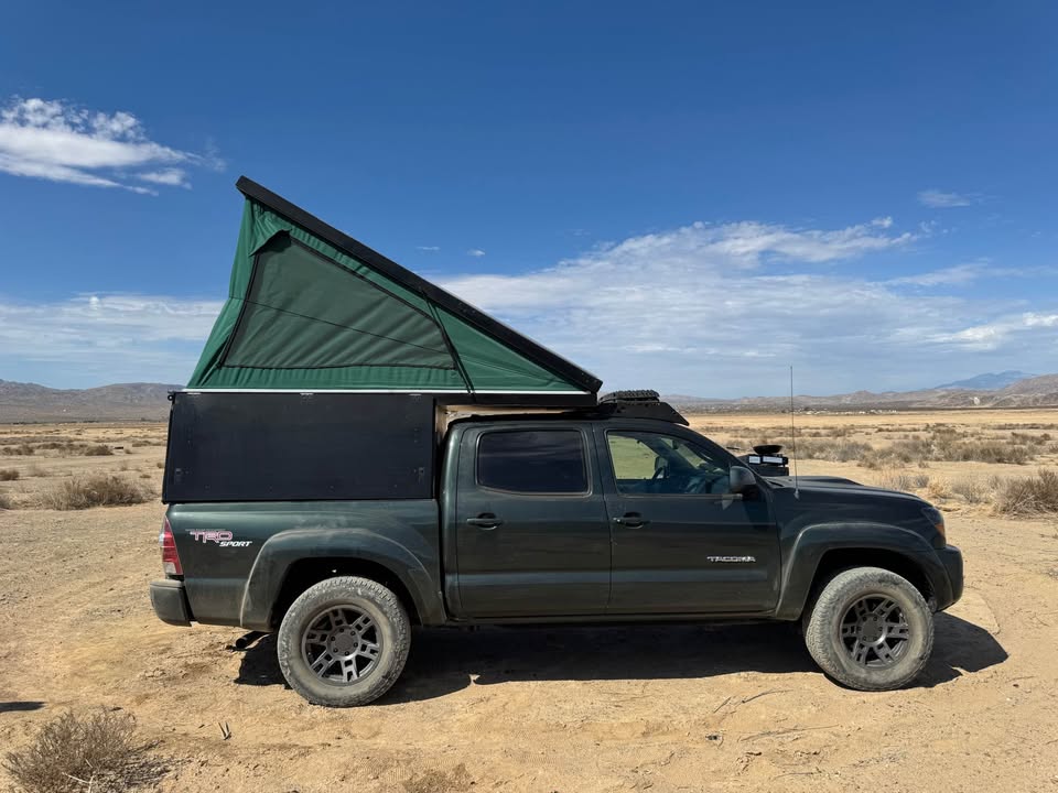 Tacoma Pop-Up Camper in Manhattan Beach, CA (photo 2) — photo 2