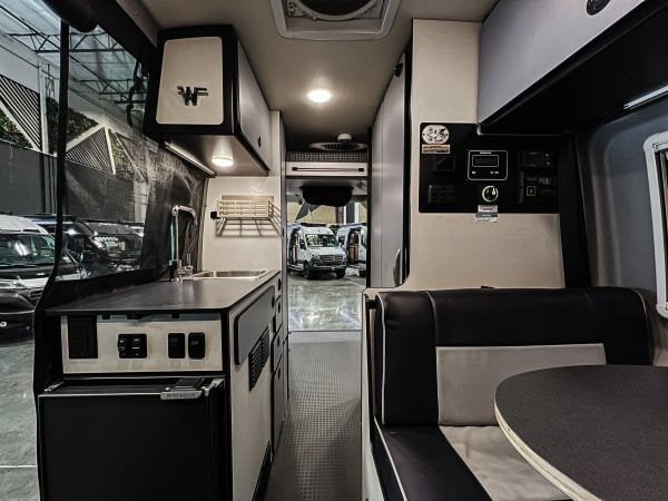 2023 Winnebago REVEL BMB44E in West Sacramento, CA (photo 4) — photo 4