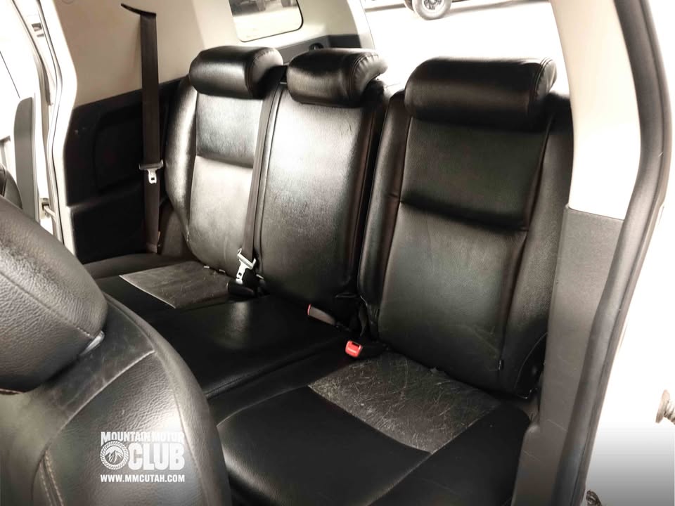 2010 Toyota FJ Cruiser (photo 11) — photo 11