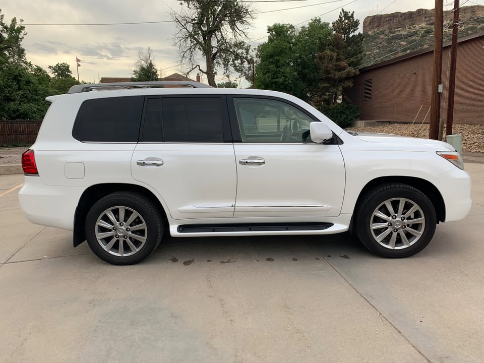 2011 Lexus LX 570 in Castle Rock, CO (photo 2) — photo 2