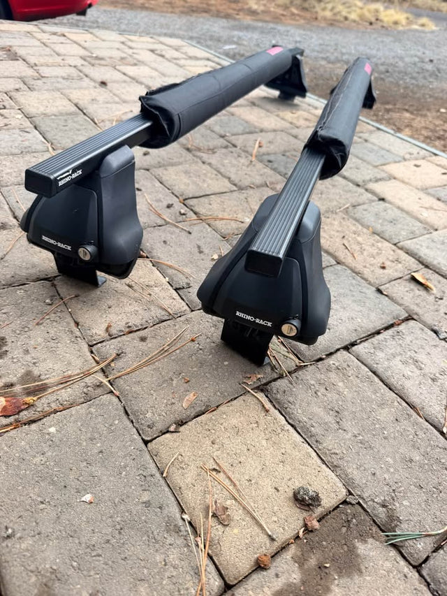 Rhino Rack 2500 with Yakima Pads — photo 3