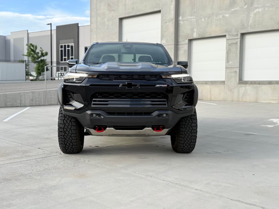 2026 Chevrolet Colorado Crew Cab · ZR2 (loaded! 8k miles! Pristine) in Farmington, UT (photo 4)