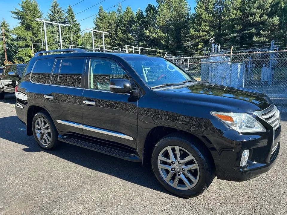 2014 Lexus LX 570 (photo 2) — photo 2