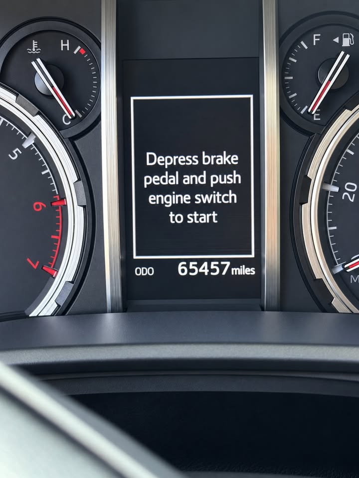2021 Toyota 4Runner TRD Off-Road in Scottsdale, AZ (photo 5) — photo 5