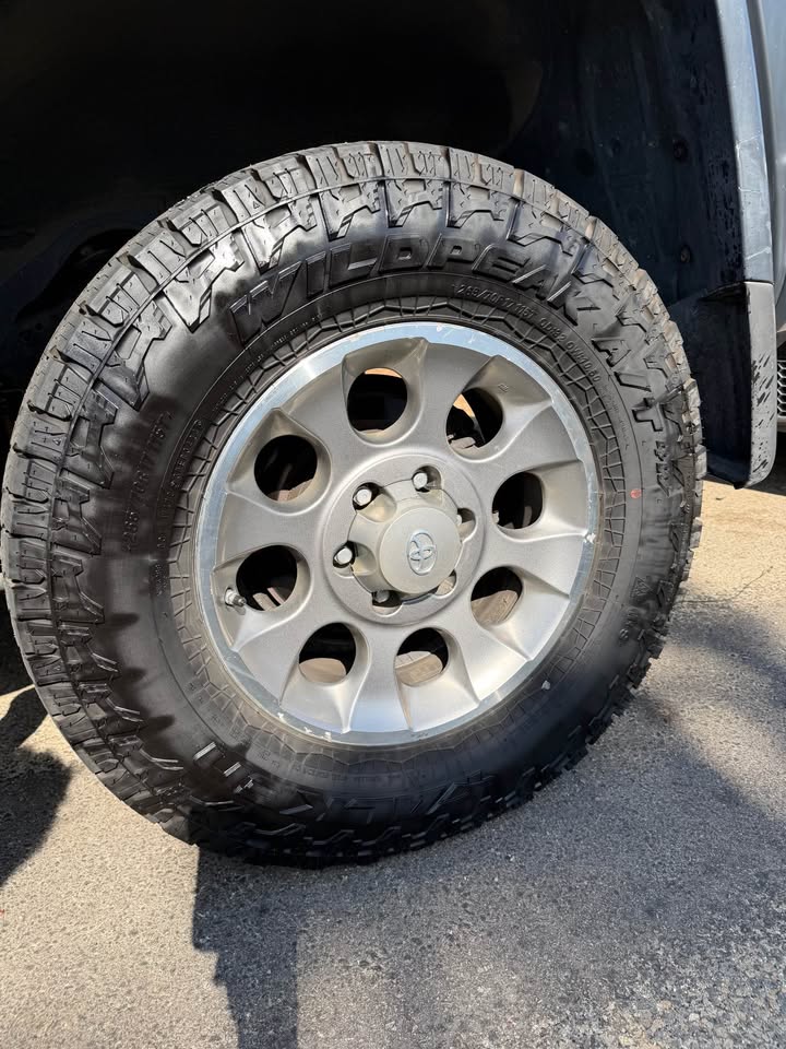 2014 Toyota FJ Cruiser 4x4 105k (photo 10) — photo 10