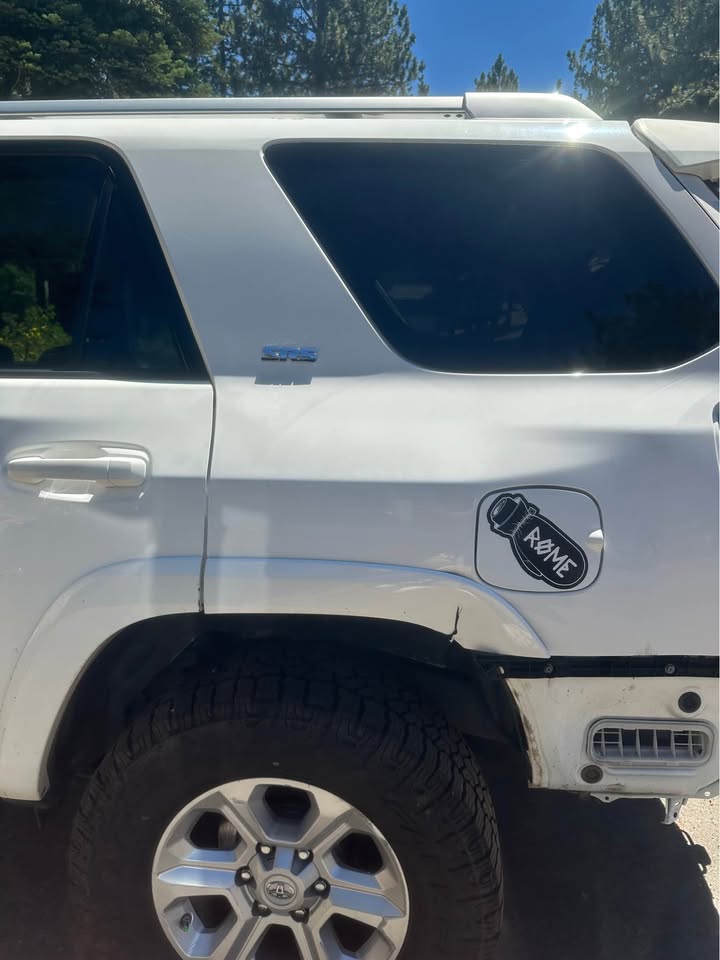 2017 Toyota 4Runner · SR5 Sport Utility 4D (photo 4) — photo 4