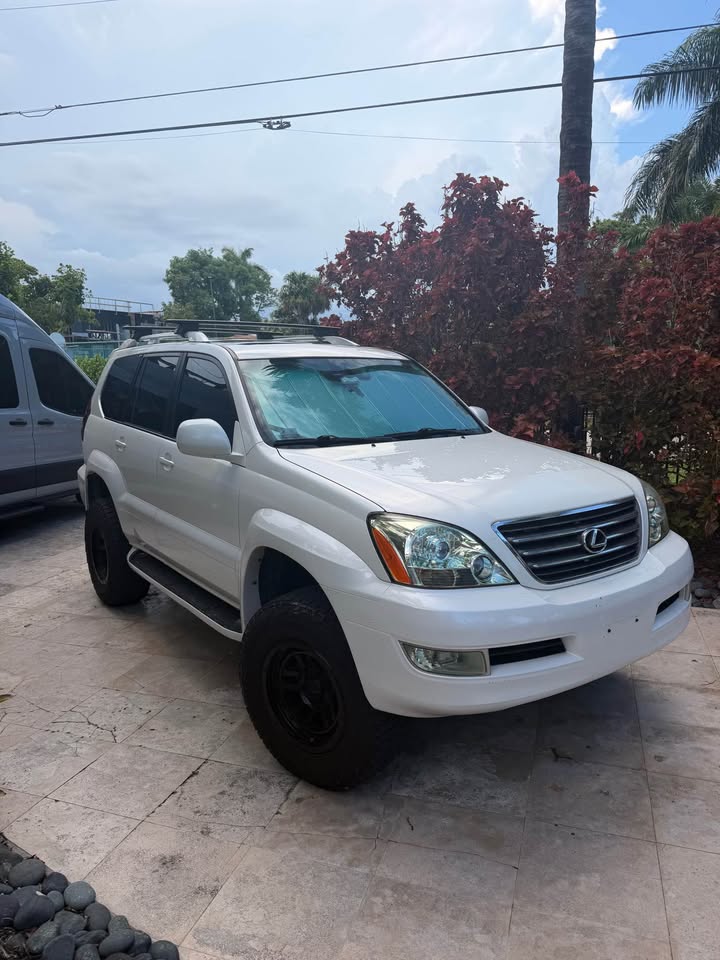 2005 Lexus GX · GX 470 Sport Utility 4D in Denver, CO (photo 8) — photo 8
