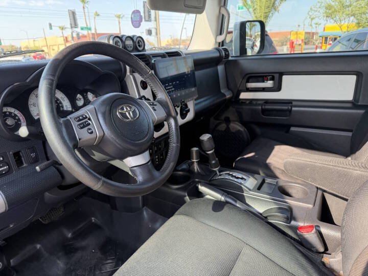 2011 Toyota FJ Cruiser Base in Mesa, AZ (photo 8) — photo 8