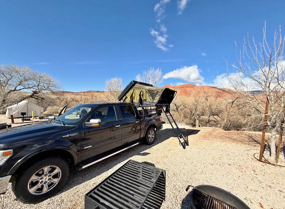 Rooftop tent in Pleasant Grove, UT (photo 1) — photo 1