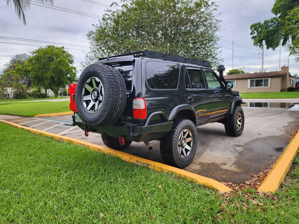 1999 Toyota 4Runner · SR5 Sport Utility 4D in Miramar, FL (photo 5) — photo 5