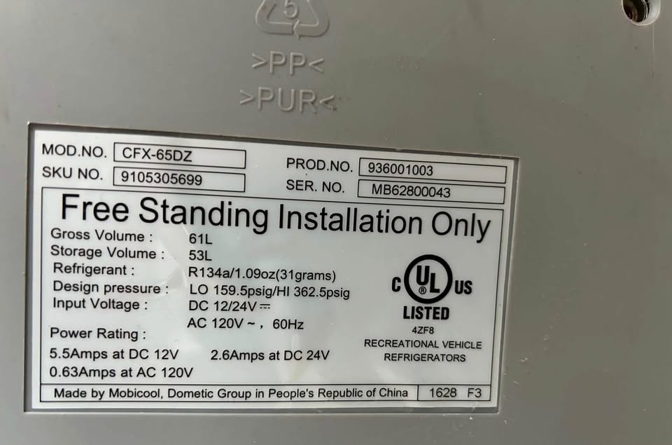 Dometic CFX-65DZ Dual Zone Portable Fridge/Freezer (61L) - Excellent Condition in San Jose, CA (photo 4)