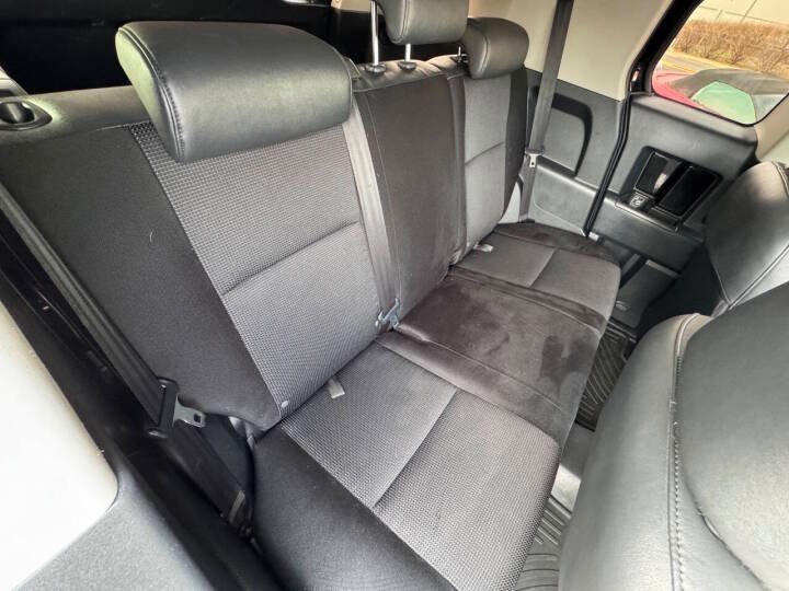 2010 Toyota FJ Cruiser in Clifton, NJ (photo 9) — photo 9