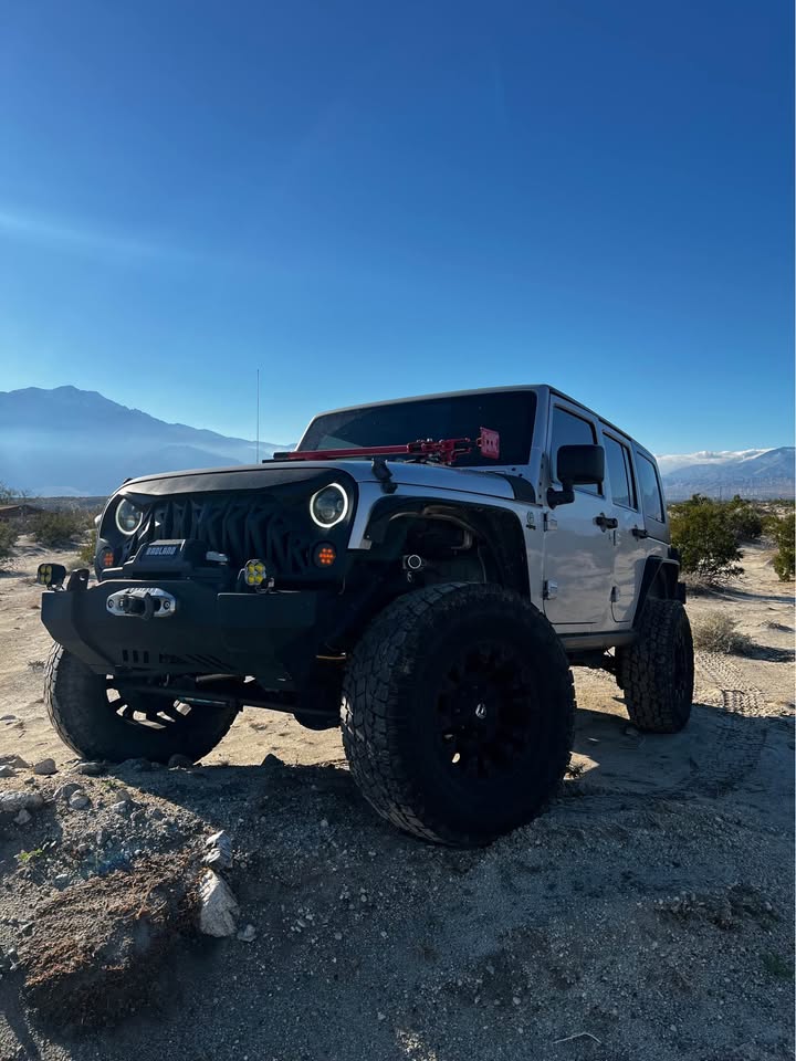 2011 Jeep Wrangler in Cathedral City, CA (photo 5) — photo 5