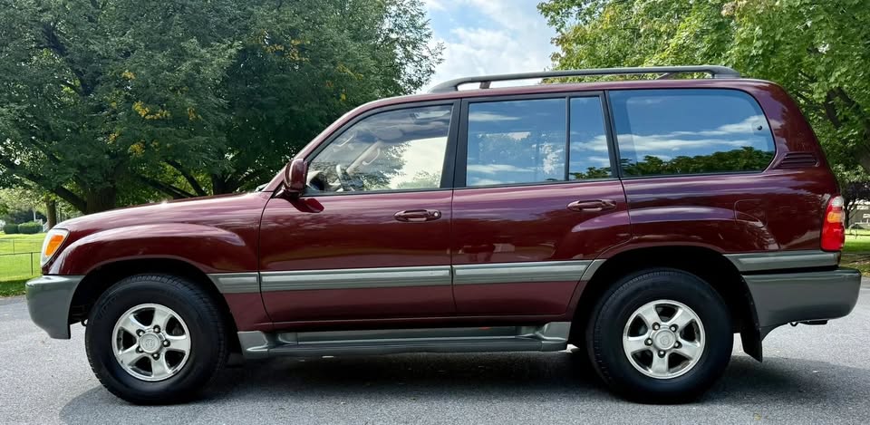 2001 Toyota Land Cruiser in Middletown, PA (photo 9) — photo 9