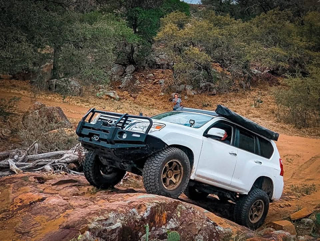 2011 Lexus GX460 Overland — photo 3