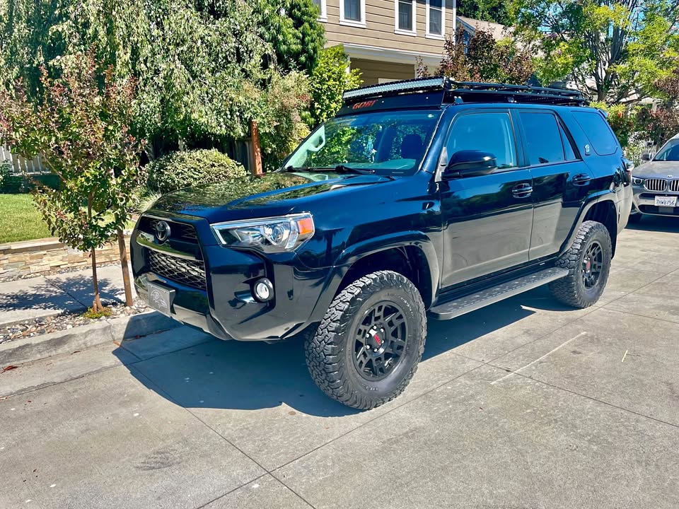 2016 Toyota 4Runner (photo 1) — photo 1