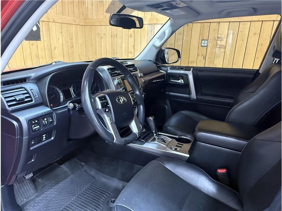2018 Toyota 4runner limited 4x4 in Bremerton, WA (photo 9) — photo 9