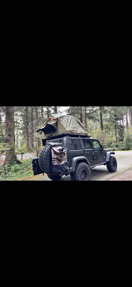 Roam vagabond rooftop tent