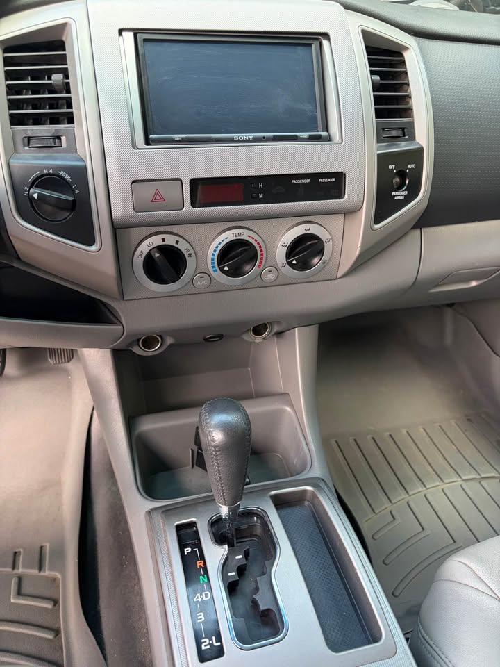 2005 Toyota Tacoma Access Cab · TRD Off-Road Pickup 4D 6 ft in Parker, CO (photo 9)