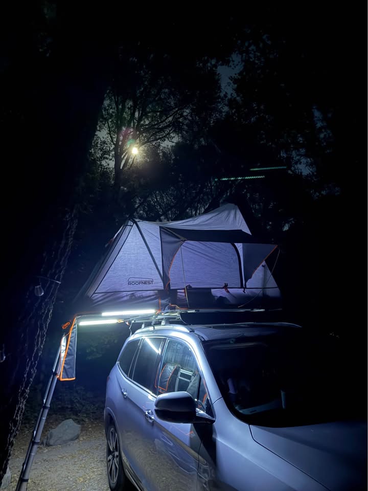 Upgrade Your Family Adventures: First-Gen Roofnest Condor XL Rooftop Tent in Livermore, CA (photo 9)