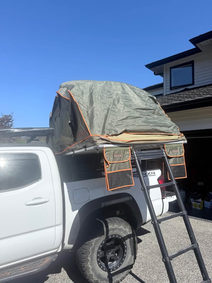 Roam Vagabond Roof Top tent in Kenmore, WA (photo 5) — photo 5