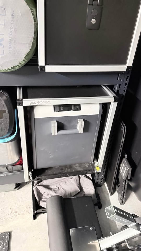 Goose Gear drawer system - Land Rover Defender 110 (photo 2) — photo 2