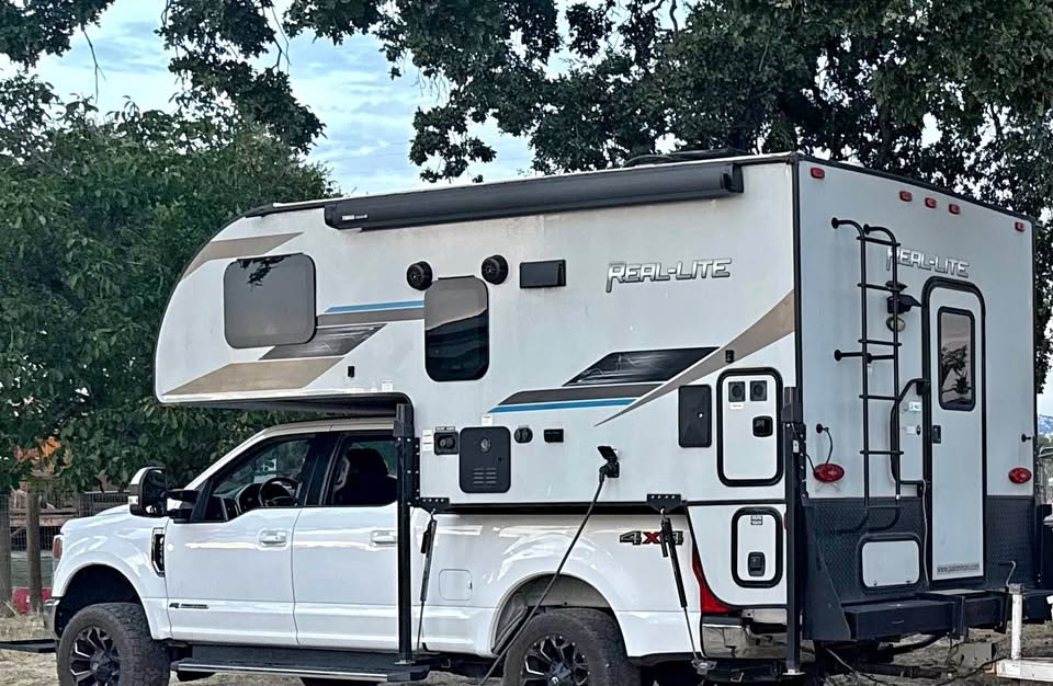 2022 Palomino Real Light Truck Camper in Lakeport, CA (photo 1)