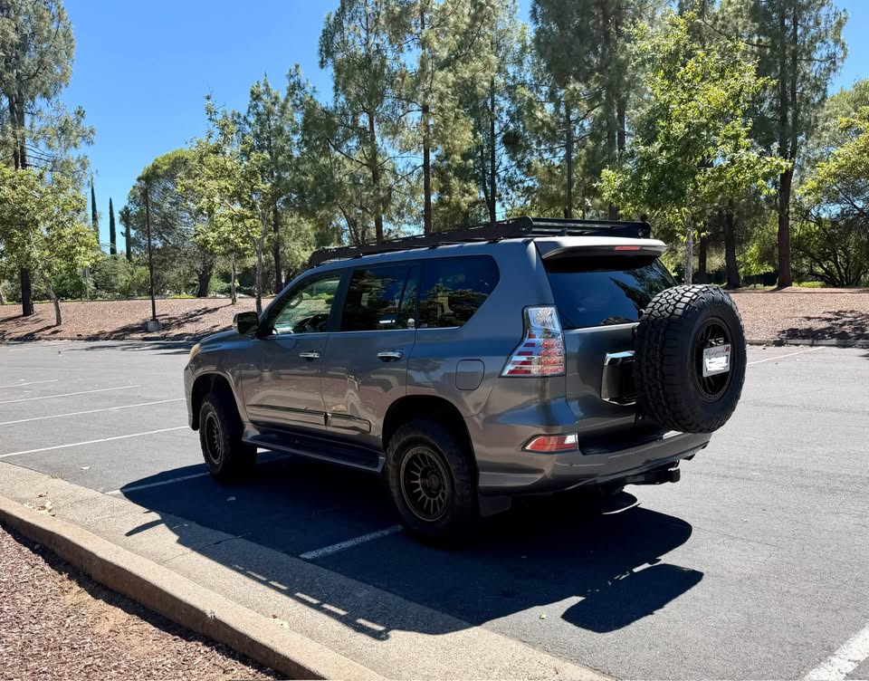 2014 Lexus GX · GX 460 Luxury Sport Utility 4D (photo 12) — photo 12