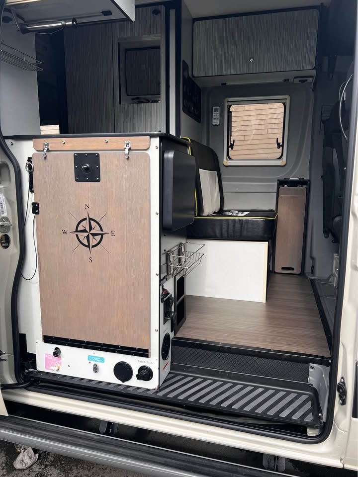 2019 Winnebago revel in Portland, OR (photo 11) — photo 11