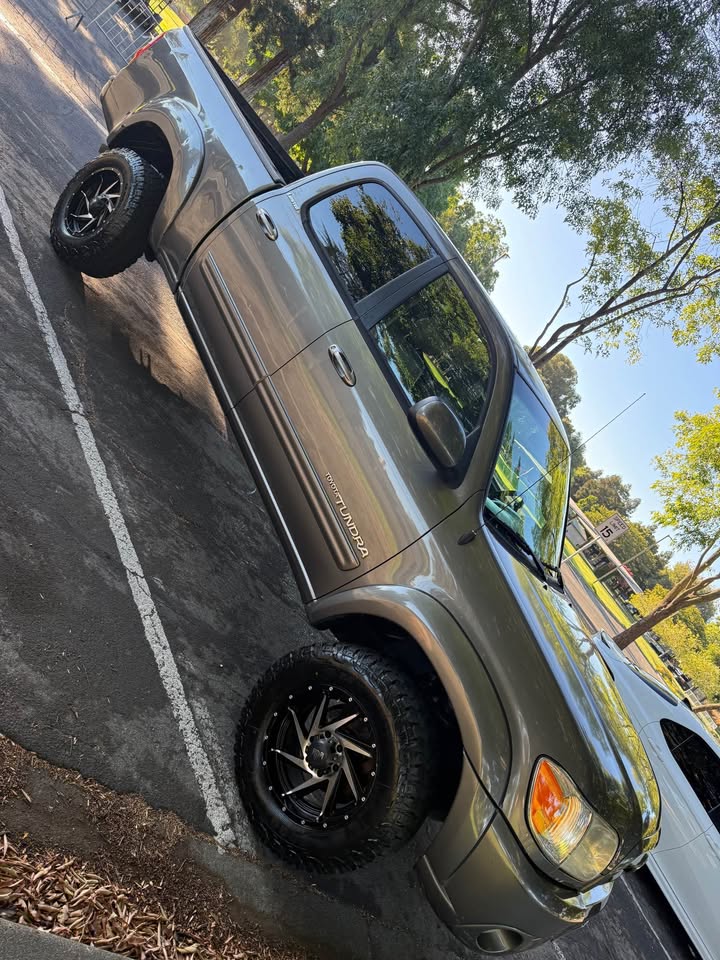 2006 Toyota Tundra Double Cab · Limited in Brentwood, CA (photo 3)