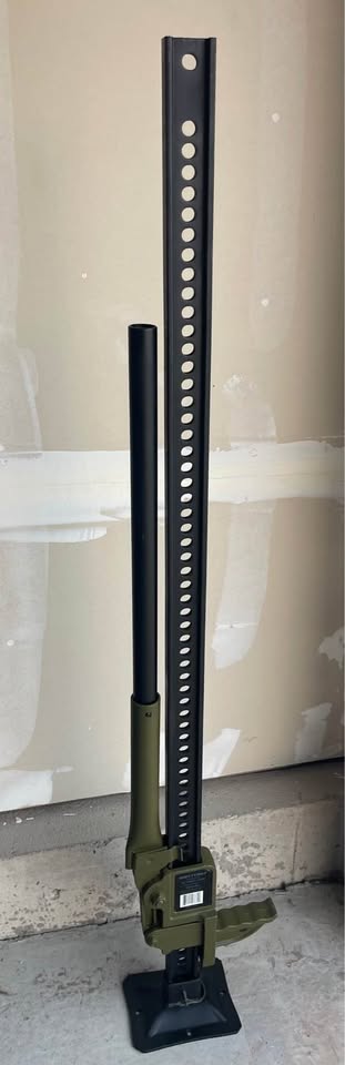 Smittybilt Model 2722 54” Trail/Hi-Lift-style Jack (photo 4) — photo 4
