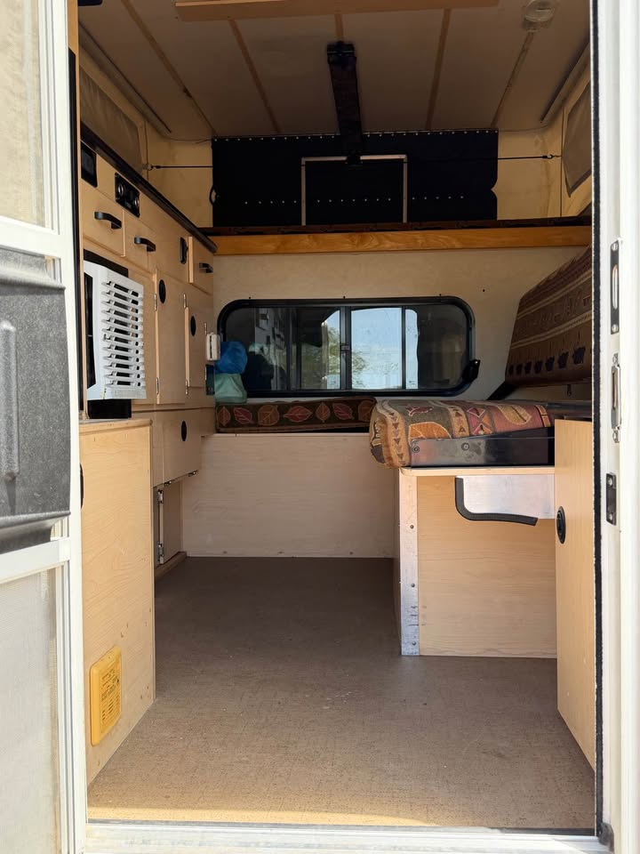 2013 Four Wheel Camper grandby (photo 6) — photo 6