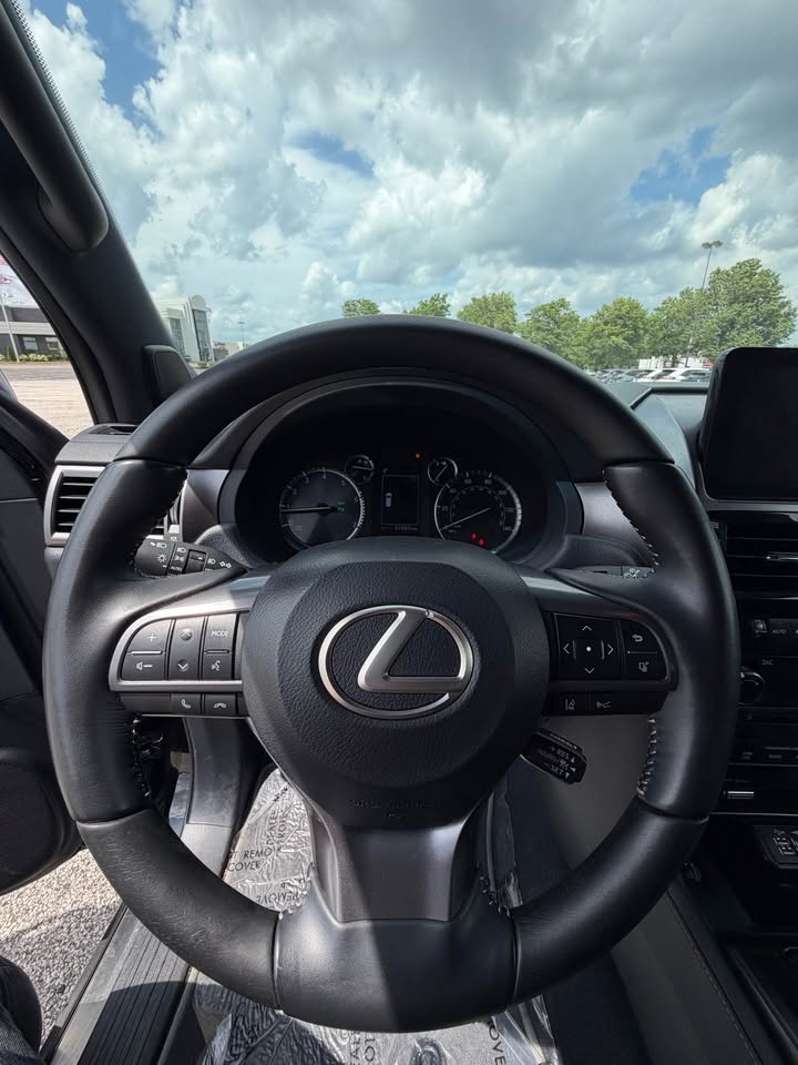 2023 Lexus GX · GX 460 Luxury Sport Utility 4D in Akron, OH (photo 6) — photo 6