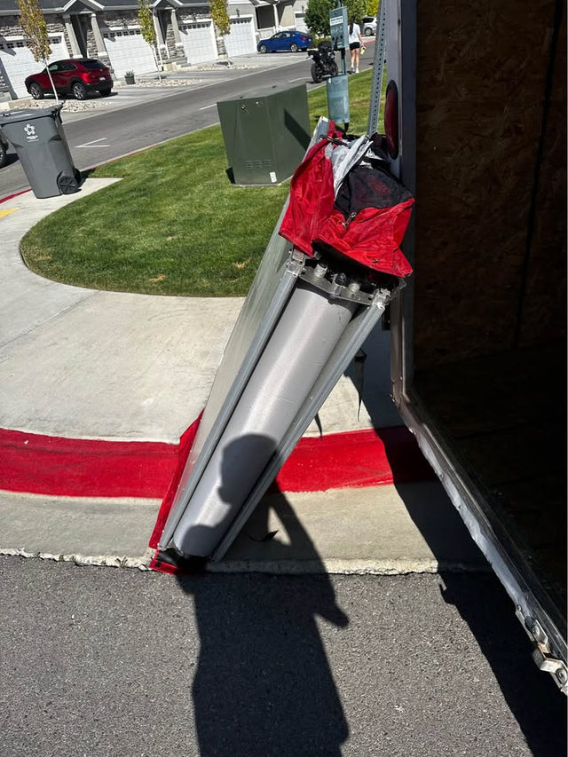 Yakima Skyrise Roof Top Tent — photo 3