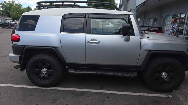 2007 Toyota FJ Cruiser · Sport Utility 2D — photo 3