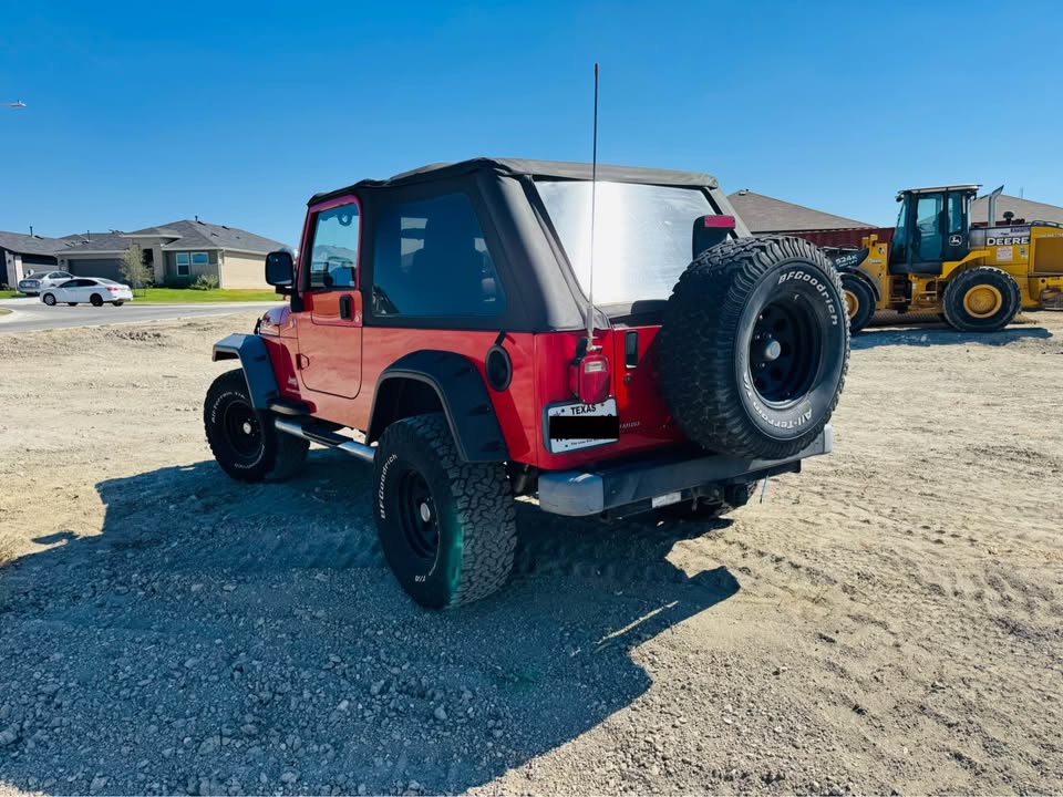 2006 Jeep Wrangler Unlimited · Sport SUV 4D in Buda, TX (photo 4) — photo 4