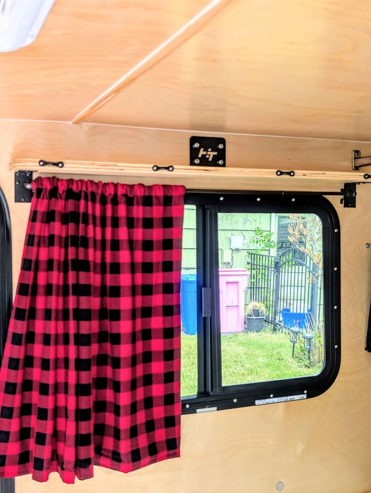2021 Hiker Trailer Mid Range XL 5x10 in Liverpool, NY (photo 5) — photo 5