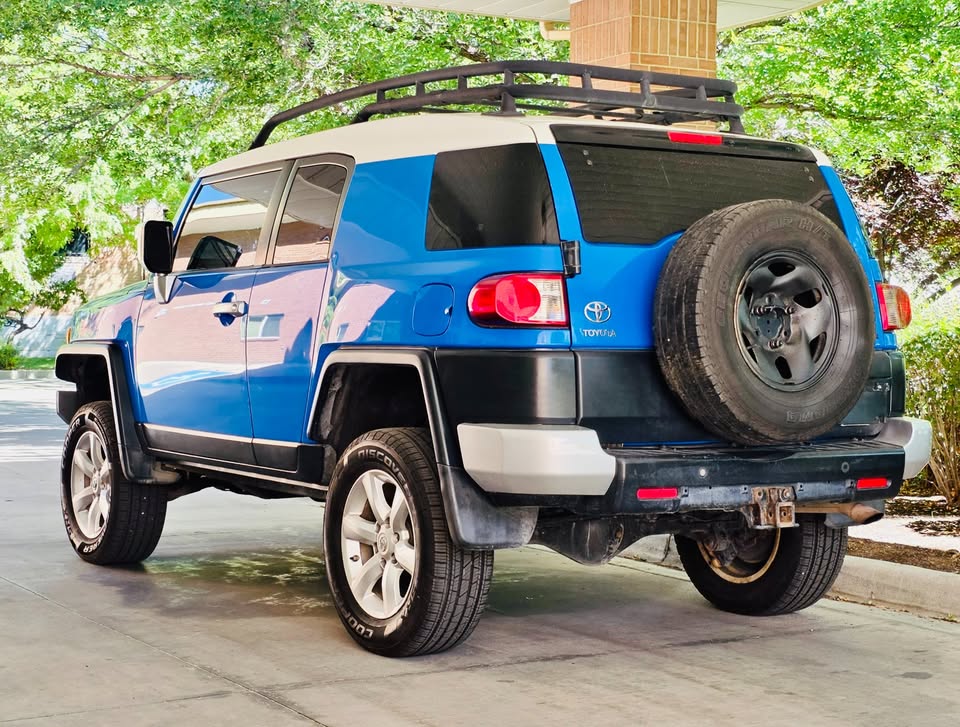 2007 Toyota FJ Cruiser Manual Transmission in Salt Lake City, UT (photo 3) — photo 3
