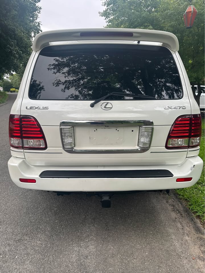 2007 Lexus LX · LX 470 Sport Utility 4D (photo 4) — photo 4