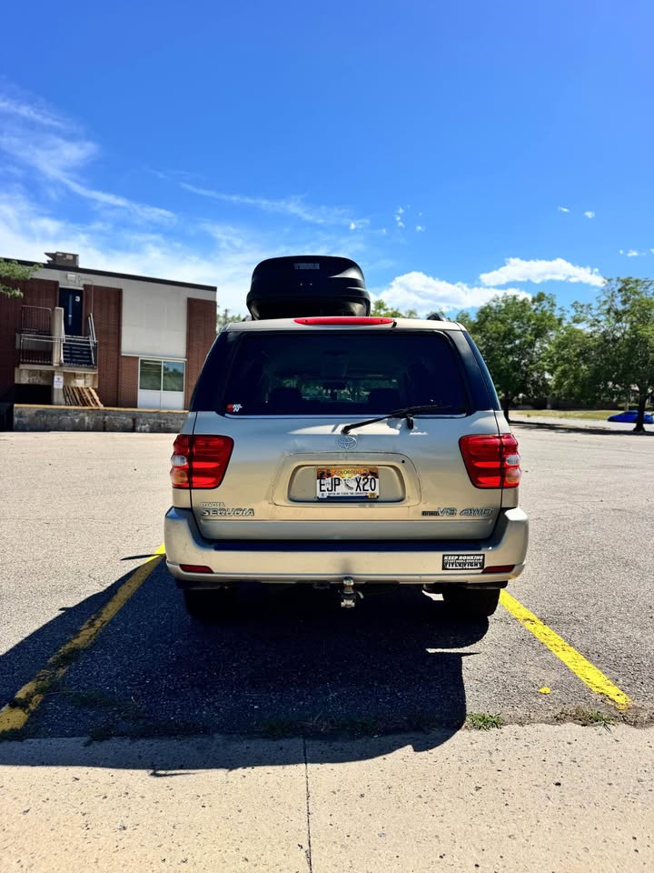2001 Toyota Sequoia · SR5 Sport Utility 4D in Westminster, CO (photo 6) — photo 6